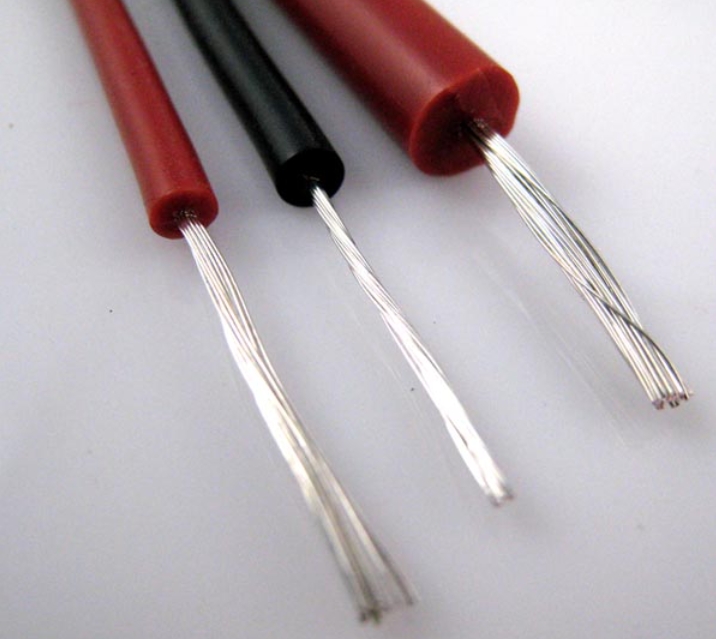 南方珠江線纜的高溫線具有良好的耐高溫性能.jpg 南方珠江線纜的高溫線具有良好的耐高溫性能.jpg